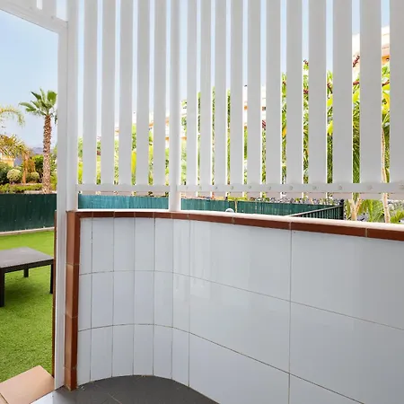 Island Serenity - La Arena Apartamento *